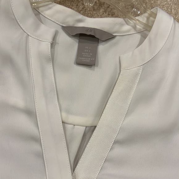 White H&M sleeveless top - Picture 3 of 4